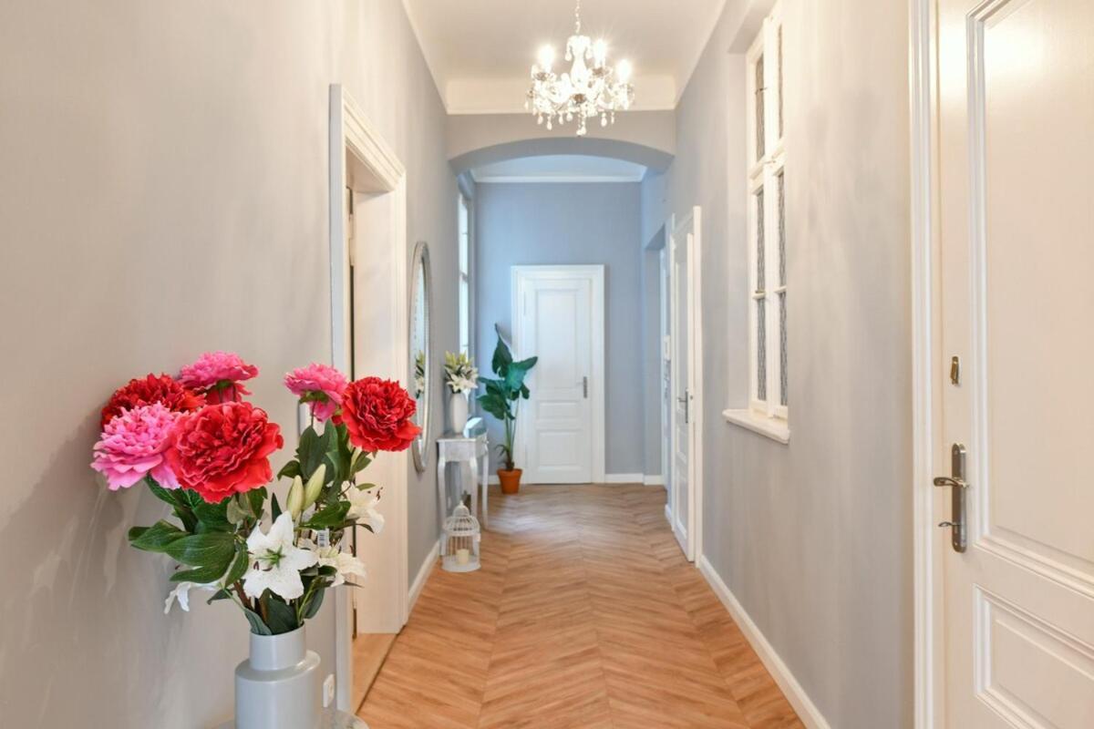 Cityscape Wenceslas Square Apartment ปราก ภายนอก รูปภาพ